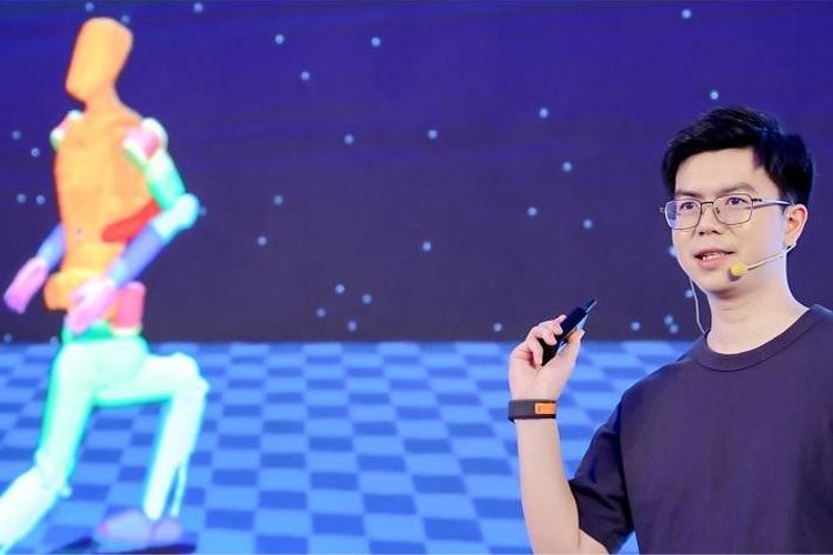 天才少年稚晖君星空官网机器人走路进场！AI模型做大脑，目标售价20万以内